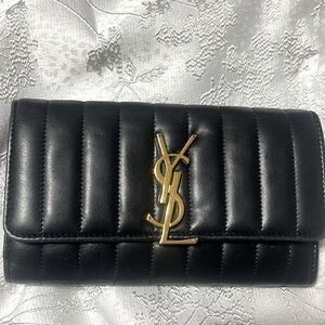 Yves Saint Laurent Paris Lamb Skin Vicky Wallet.